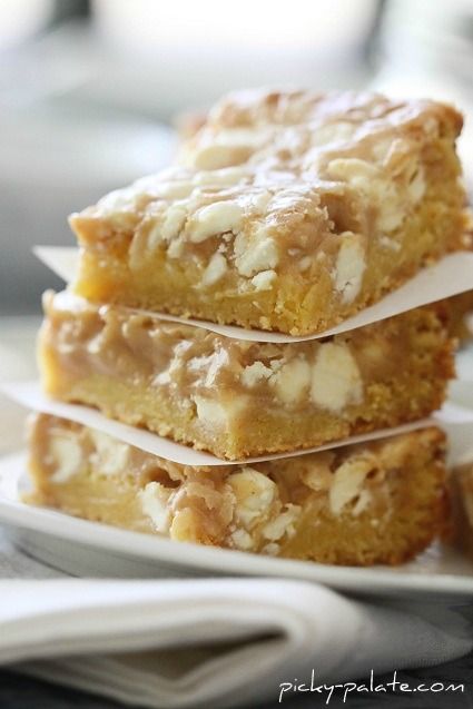 Gooey White Chocolate Fluffernutter Cake Bars 2 Cake Mix, Marshmallow Creme, Peanut Butter, Sweetened Condensed Milk, White Chocolate Chips Fluffernutter Cake, Chimney Cakes, Picky Palate, Gooey Butter, Vegetarian Cake, Bar Recipes, Bar Cookies, Cake Bars, Bars Recipe