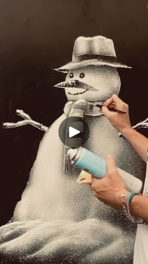 Santa Snow Spray Ideas, Fake Snow Spray Ideas, Spray Snow Window Art, Snow On Windows Spray Ideas, Snow Spray Window Art, Window Snow Art, Spray Snow Windows Ideas, Snow Spray Window Ideas Easy, Christmas Paintings On Windows