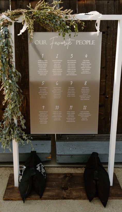 Frosted Seating Chart, Minimalistic Seating Chart, Frosted Acrylic Wedding Signs, Acrylic Seating Chart Wedding, Black Acrylic Seating Chart Wedding, Signage For Weddings, Wedding Seating Chart Frosted Acrylic, Seating Chart Modern, Modern Black And White Wedding Seating Chart