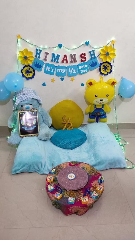 6th Month Birthday Ideas, Half Birthday Decoration Ideas, 6 Months Birthday Decoration Ideas, 6th Month Baby Photoshoot, Annaprashan Decoration Ideas, Annaprasana Decoration Ideas At Home, Half Birthday Ideas For Boys, Monthly Baby Photos Boy, Twin Baby Photos