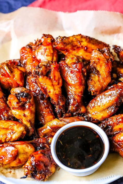 Oven Hot Wings, Orange Glazed Chicken, Marinated Wings, Easy Chicken Wing Recipes, Glazed Chicken Wings, Lemon Herb Chicken, Baked Buffalo Chicken, Chicken Recipies, Crispy Baked Chicken