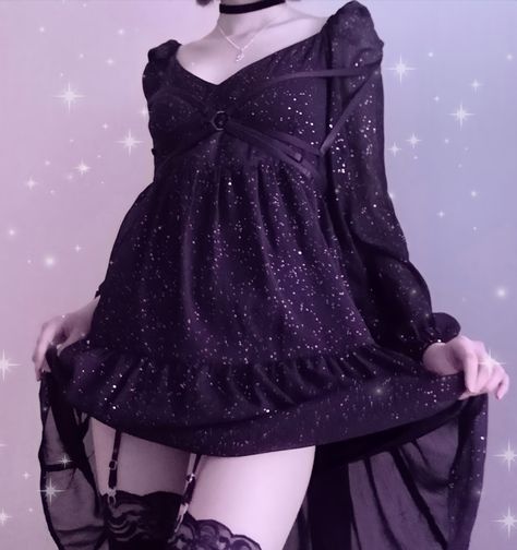 Witch Outfit Purple, Purple Witch Outfit Aesthetic, Purple Core Outfit, Purple Steampunk Aesthetic, Purple Goth Aesthetic Outfit, Purple Witch Aesthetic Outfit, Dark Purple Aesthetic Clothes, Purple Fairycore Outfit, Dark Purple Dress Aesthetic