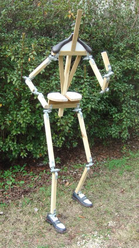 Hay Ride Ideas, Pvc Joints, Stilt Walker, Animated Halloween, Happy Halloweenie, Halloween Outside, Halloween Props Diy, Halloween Costume Mask, Halloween Scarecrow