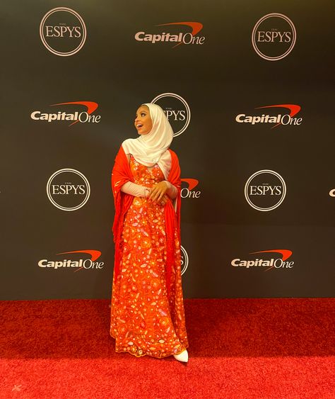 On the red carpet at the ESPYS Hijab Red Carpet, Hijabi Red Carpet, Hijabi Fits, On The Red Carpet, Red Carpet Looks, The Red Carpet, Red Carpet, Formal Dresses Long, Carpet