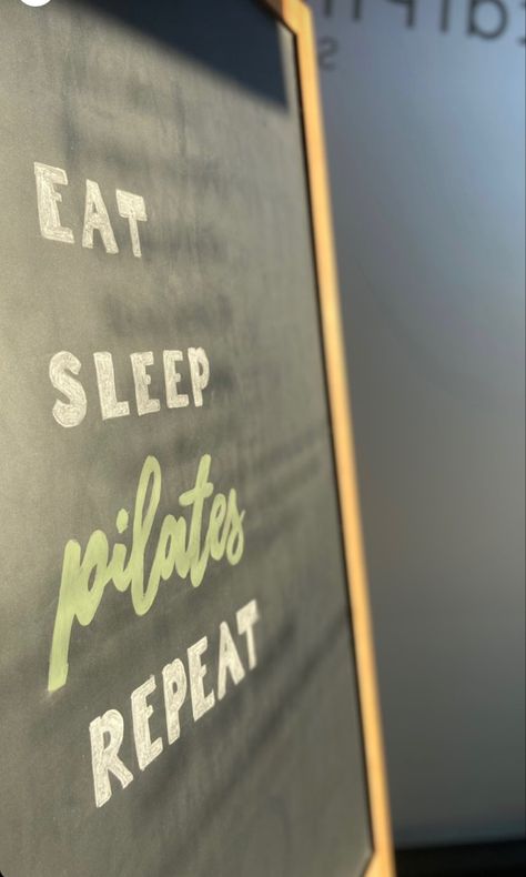 Club Pilates Chalkboard, Pilates Sign, Pilates Board, Club Pilates, Chalk Ideas, Gym Chalk, Workout Pilates, Chalk Sign, Sandwich Board