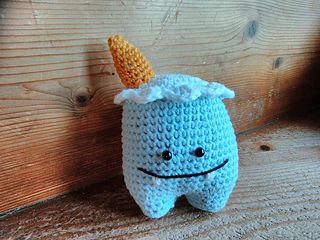 OndineStardust's Ice Cream Monster Yeti Yeti Crochet, Ice Cream Monster, Cute Yeti, Crochet Hooks, Free Pattern, Dinosaur Stuffed Animal, Ice Cream, Cream, Crochet