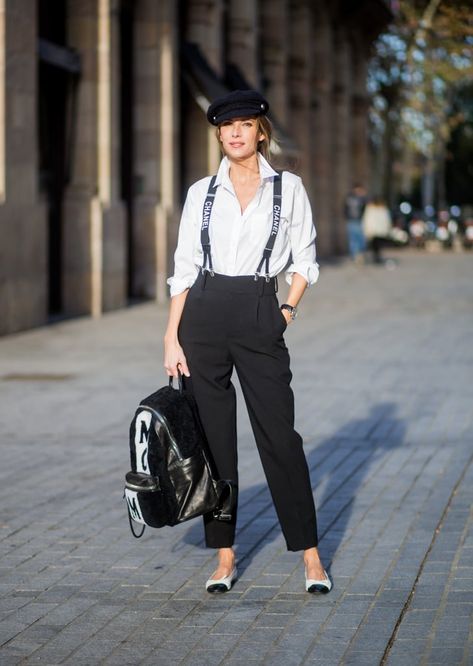 Tie Women Outfit, Chanel Suspenders, Cream Blazer Outfit, White Shirt With Tie, White Oversized Shirt, Alexandra Lapp, Tie Outfit, White Shirt Outfits, Black And White Vintage