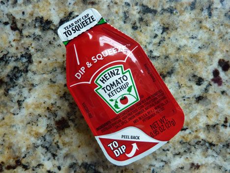 Have ketchup will travel....New ketchup! Ketchup Packet, Ketchup Packets, Packet Design, Best Inventions Ever, Heinz Tomato Ketchup, Heinz Ketchup, Tomato Ketchup, Chick Fil A, Ketchup Bottle