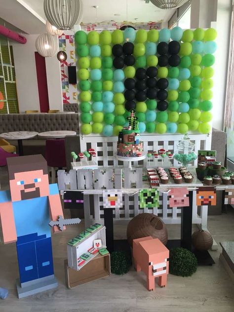 Outdoor Minecraft Party, Birthday Minecraft Builds, Minecraft Party Build, Minecraft Birthday Party Backdrop, Minecraft Backdrop Birthday, Virtual Birthday Party, Minecraft Birthday Party Ideas, Virtual Birthday, Birthday Cocktails