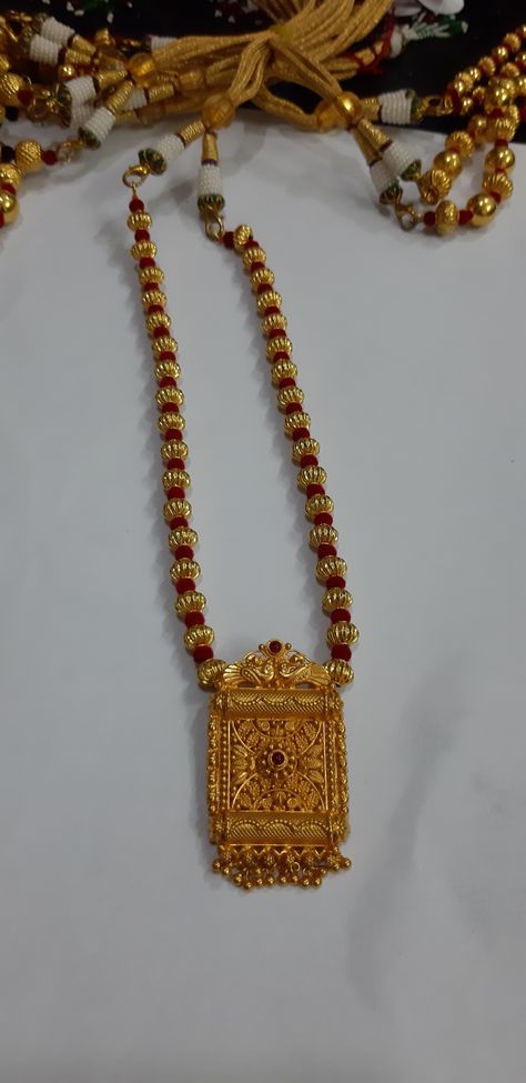 Gold Pendant Jewelry Indian Antique, Wax Beads Gold Jewellery, Gundu Mala Designs, Ram Temple, Temple Jewellery Earrings, Antique Gold Jewelry Indian, Indian Bridal Jewelry Sets, Pearl Jewelry Design, Earring Kit