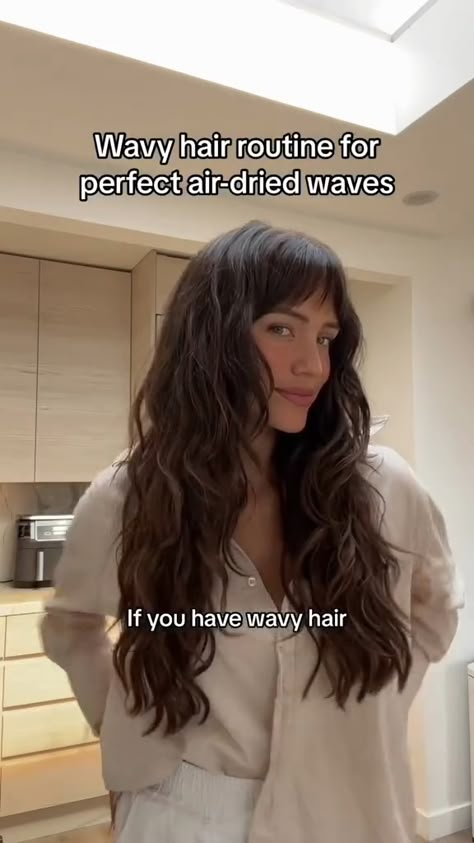 Always keeping her hair volume in mind. Here's Tishmals air dry wavy hair care routine to achieve perfect waves. Follow @beautystff for more hairstyling tips Air Dry Wavy Hair, Dry Wavy Hair, Wavy Hair Care Routine, Wavy Hair Routine, Frizzy Wavy Hair, Wavy Hair Tips, Perfect Waves, Perfect Routine, Wavy Hair Care