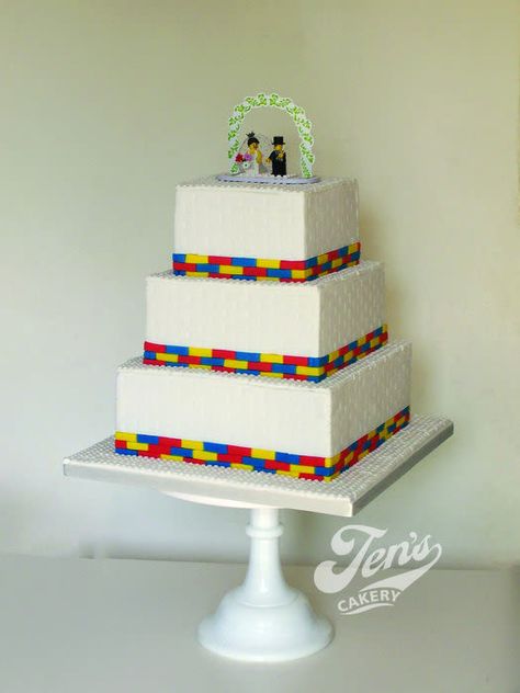 Lego Wedding Cake, Lego Themed Cake, Lego Wedding Cakes, African Wedding Cakes, Lavender Wedding Theme, Lego Wedding, Royal Wedding Cake, Lego Cake, Salty Cake