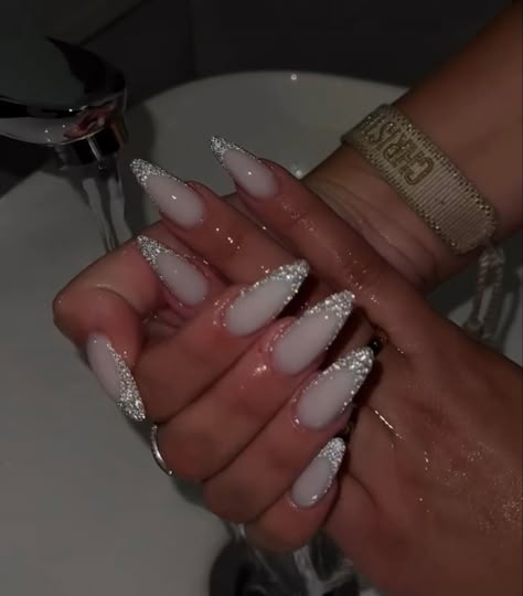 White With Diamonds Acrylic Nails, Glitter White Nails Sparkle, Silver Nails Inspo Prom, White And Glitter Nail Designs, Silver Chrome French Tip Nails Almond, Sparkle Nails Aesthetic, Prom Nails Sparkle, Nail Ideas Glitter Sparkle, Prom Silver Nails