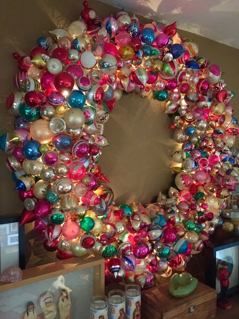 The Big Ornament Wreath for 2016 – THE CAVENDER DIARY Big Wreath, Ornament Wreaths, Vintage Ornament Wreath, Vintage Glass Ornaments, Retro Christmas Decorations, Wreath Frame, Christmas Ornament Wreath, Christmas Collectibles, Xmas Wreaths