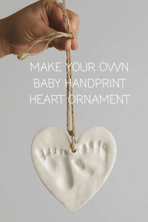 Baby Christmas Crafts, Christmas Decor Idea, Baby Crafts Diy, Christmas Decor Ideas Outdoor, Footprint Keepsake, Handprint Ornaments, Baby Art Projects, Footprint Crafts, Baby Keepsakes