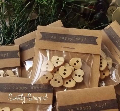 Handmade Packaging Ideas, Etsy Packaging, Craft Show Booths, Craft Fairs Booth, Craft Booth Displays, Craft Pricing, Handmade Packaging, Craft Packaging, Creative Gift Wrapping