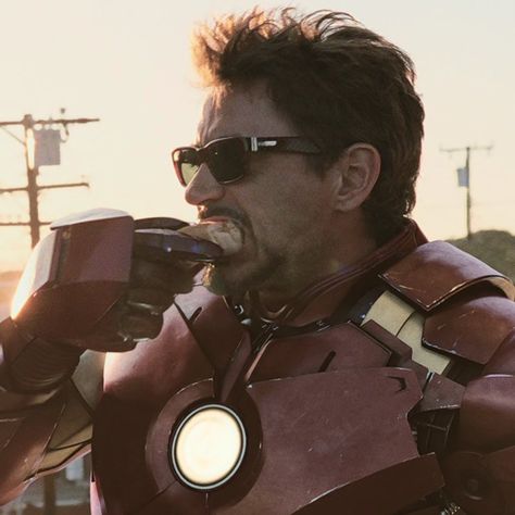 Anthony Stark, Tony Stank, Toni Stark, Selfcare Motivation, Iron Man Movie, Robert Downey Jr., Robert Downey Jr Iron Man, Comic Face, Iron Man Tony Stark