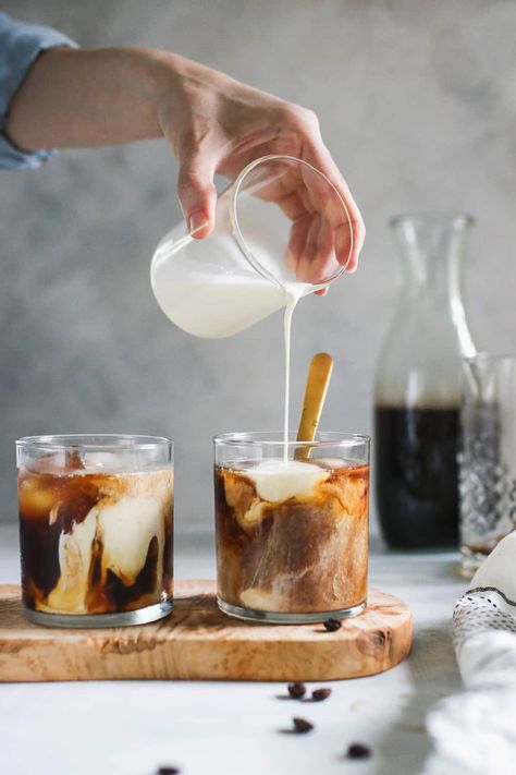 Cold Brew Iced Coffee 3 Ways Lavender Latte Recipe, Coffee Trends, Winter Cafe, Kinfolk Style, Brew Iced Coffee, Coffee Creations, Cold Brew Coffee Recipe, Easter Coffee, Cold Brew Iced Coffee