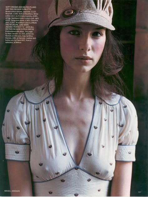 Caitriona Balfe - VogueUK Magazine Scans (2002) (Photographer Mikael Janssen) Catriona Balfe, Sam And Cait, Vogue Uk, Caitriona Balfe, Sam Heughan, Outlander, Beauty Women, Girl Fashion, Hollywood