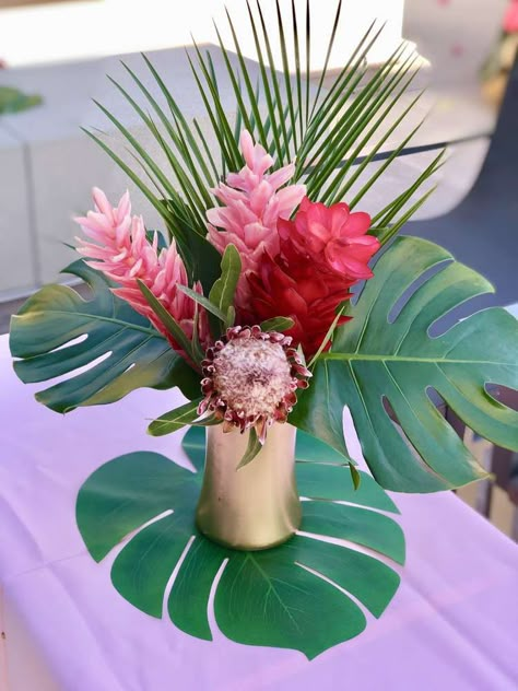 Tropical Themed Graduation Party, Tropical Birthday Centerpieces, Tropical Party Table Decorations, Tropical Engagement Party Ideas, Tropical Retirement Party Ideas, Hawaiian Theme Centerpiece, Tropical Anniversary Party, Classy Tropical Party Decor, Pink Tropical Party