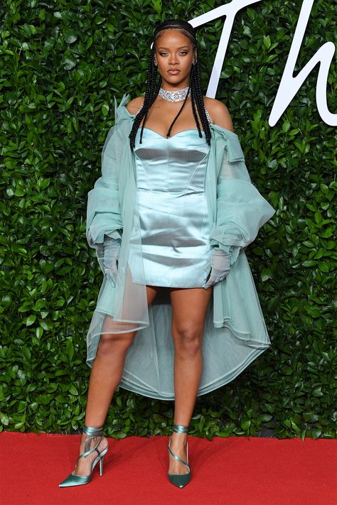 Rihanna’s Sexiest Pictures — See Hot Photos Of The Singer – Hollywood Life Rihanna Red Carpet, Jungkook Background, Rihanna Fashion, Rihanna Dress, Teal Mini Dress, Looks Rihanna, Carpet Outfits, Rihanna Looks, Amber Valletta