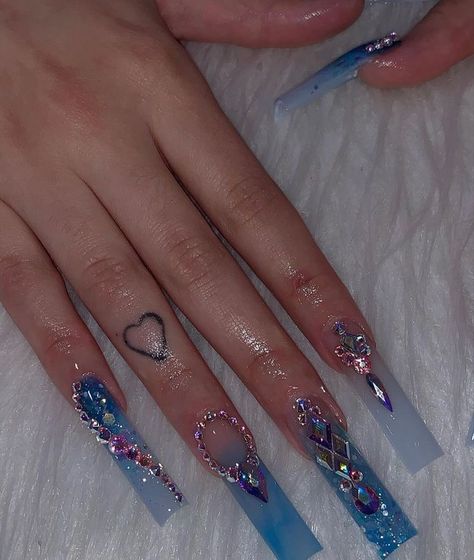 777 Typing With Long Nails, Nails 777, Acrylic Nails Bling, Teal Acrylic Nails, Pink Tip Nails, Nails Bling, Tapered Square Nails, Blue Acrylic Nails, Ombre Acrylic Nails