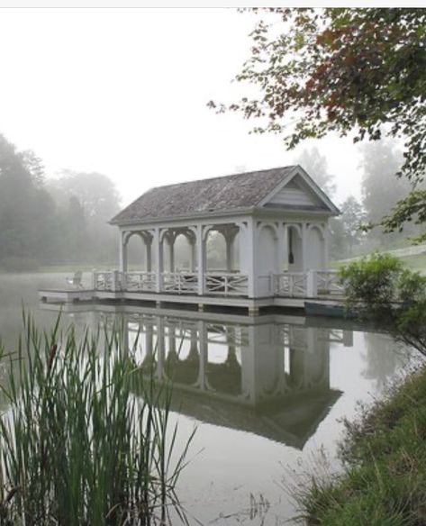 Dock Architecture, Pond Gazebo, Pond Docks, Lake Boat House, Boat House Ideas, Farm Life Aesthetic, Event Venue Design, Farm Entrance, Neoclassical House