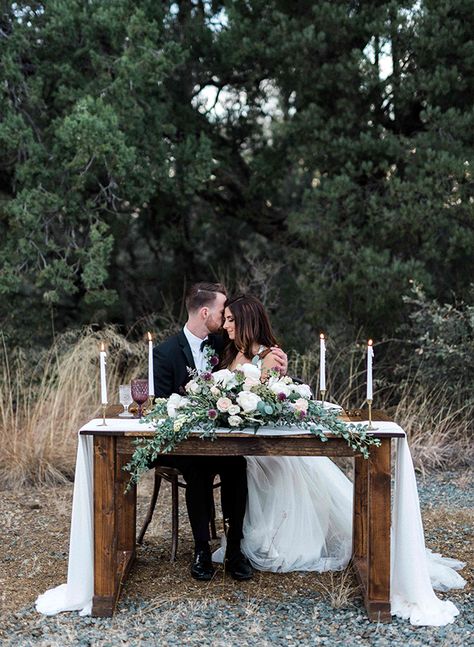 Green Entourage, Wedding Ceremony Candles, Flowers Arrangements Wedding, Maroon Decor, Lakeside Elopement, Elopement Decor, Bride Groom Table, Ceremony Candles, Sweetheart Table Wedding