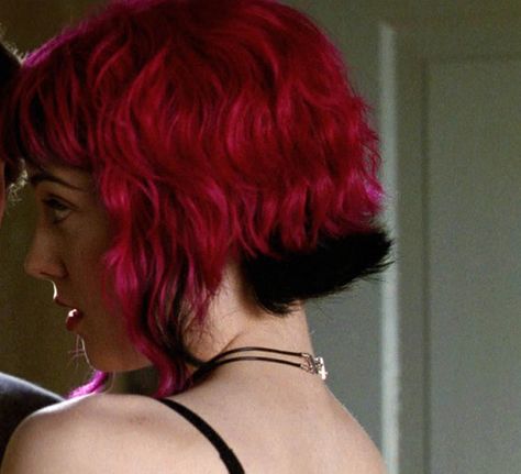 Ramona Flowers Hair, Scott Pilgrim Ramona, Ramona Scott Pilgrim, Non Binary Haircuts, Couple Icon, Ramona Flowers, Scott Pilgrim Vs. The World, Scott Pilgrim, Hair Reference