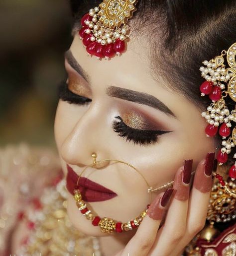 Bridal Nath, Asian Bridal Jewellery, Makeup Prices, Pakistani Bridal Makeup, Bridal Makeup Images, Engagement Makeup, Bridal Makeover, Beauty Parlour, Pearl Bangle