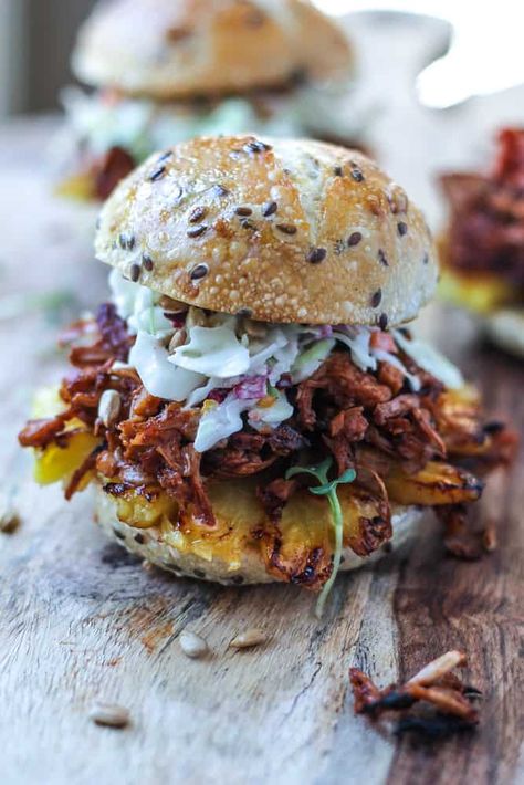 Vegan Sandwich Ideas, Jackfruit Sliders, Creamy Slaw, Vegan Weeknight Meals, Slider Recipe, Make Bbq Sauce, Gf Dinner, Bbq Jackfruit, Jackfruit Recipes