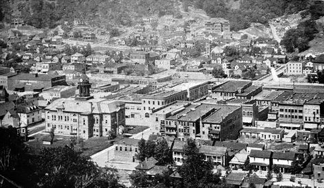 Mingo County, Clock Tower, Vintage Images, West Virginia, Paris Skyline, Kentucky, The Old, Virginia, Tower