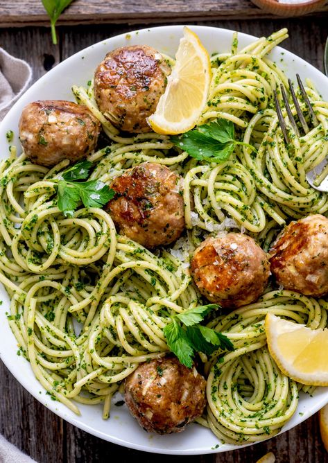 Kale Pesto Pasta with Lemony Meatballs - Wandering Chickpea Healthy Pesto Pasta, Pesto Pasta Dishes, Pesto Meatballs, Kale Pesto Pasta, Healthy Pesto, Baked Meatballs, Kale Pasta, Lentil Burgers, Meatball Pasta