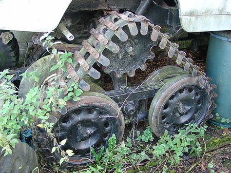 Snow Tracks, Track Vehicles, Snow Cat, Track Pictures, Track Driving, Welding Shop, Suzuki Samurai, 4 Wheeler, Snowmobile