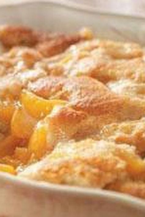 weight watchers easy peach cobbler Weight Watchers Cobbler Recipe, Healthy Peach Recipes, Sweets Easy, Peach Cobbler Ingredients, Fresh Peach Cobbler, Easy Peach Cobbler, Easy Peach Cobbler Recipe, Frozen Peaches, Baked Peach