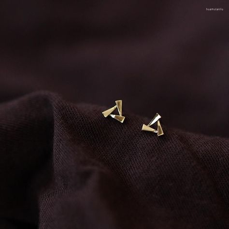 Small Earrings Gold, Simple Gold Earrings, Butterfly Earrings Gold, Triangle Earrings Stud, Minimalist Earrings Studs, Simple Stud Earrings, Triangle Studs, Gold Rings Fashion, Minimalist Studs