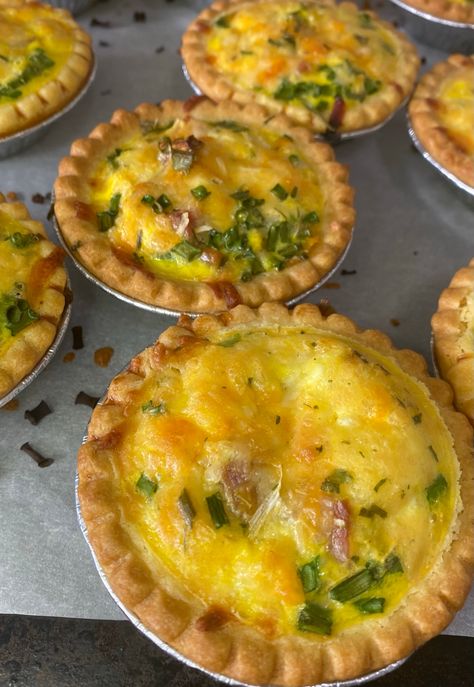 Mini Ham Quiche Recipes, Ham And Cheese Mini Quiche Tarts, Ham And Cheese Tart, Ham And Cheese Puff Pastry Quiche, Tenderflake Quiche Recipe, Sweet Quiche Recipes, Ina Garten Quiche Recipes, Quiche Tart Recipes, Best Mini Quiche Recipe