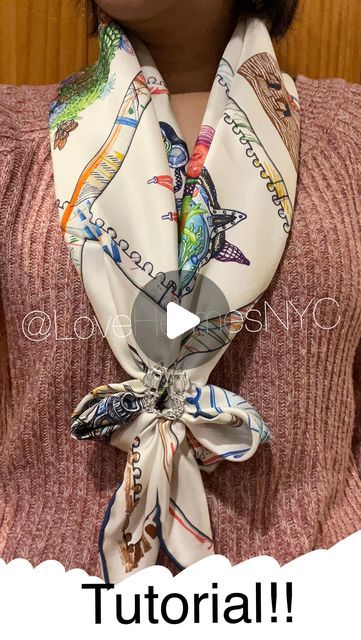 lovehermesnyc on Instagram: "Per request, here’s the bow style using the Brides de Gala scarf ring. The key is to thread the scarf through the top ring, create the bow loops, and then pull the ends through the bottom ring. 
.
.
#lovehermesnycChevalscope
.
#hermesChevaloscope #EliasKafouros #scarfknot #scarfstyle #scarffashion #scarfoftheday #howtowearascarf #silkscarf #scarf #sotd🧣 #scarflover #howtowearanhermesscarf" Hermes Scarf Ring, Scarf Knots, Bow Style, How To Wear A Scarf, Scarf Rings, Bow Ring, Top Rings, Hermes Scarf, Scarf Tying