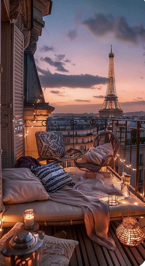 Paris Life, Most Romantic Places, Beautiful Lighthouse, Charming House, Romantic Places, The Eiffel Tower, Small Balcony, Pretty Places, Solo Travel