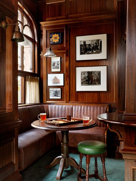 Green Pie, Pub Interior Design, Pub Furniture, Pub Interior, Pub Design, Bar Interior Design, Table Bistrot, London Pubs, Bar Interior