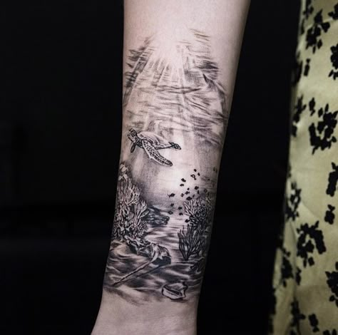 Sea Tattoo Sleeve, Coral Tattoo, Piercings And Tattoos, Ocean Sleeve Tattoos, Underwater Tattoo, Minimal Tattoo Ideas, Dove Tattoos, Nature Tattoo Sleeve, Turtle Tattoo Designs