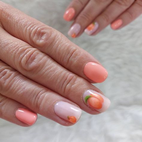 Peach nails
Acrylic nails
Peach emoji nail art Peach Nails Short, Orange Peach Nails Design, Acrylic Nails Peach, Peaches Nail Art, Peach Nail Art Fruit, Almond Nails Fruit Design, Nails With Oranges Fruit, Peach Fruit Nails, Peach Nail Ideas