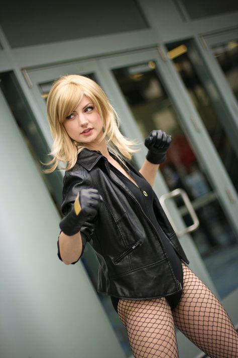 Black Canary Black Canary Costume, Black Canary Cosplay, Canary Cosplay, Dc Comics Cosplay, Best Comic Books, Dc Cosplay, Masquerade Costumes, Creative Costumes, Halloween Costume Outfits