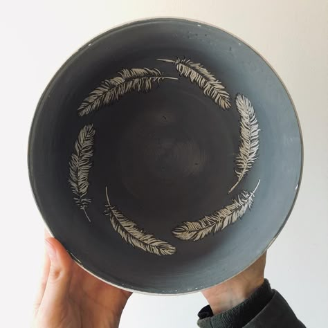 Heather Personett on Instagram: “Sgraffito feather tests . . . . . . #ceramics #clay #pottery #feather #sgraffito #blackandwhite #bowl #bowls #wheelthrown #ceramica…” Scrafito Pottery, Ceramic Carving Designs, Sgraffito Designs Pattern, Sgraffito Vase, Sgraffito Bowl, Sgraffito Designs, Pottery Sgraffito, Clay Carving, Ceramics Bowls Designs