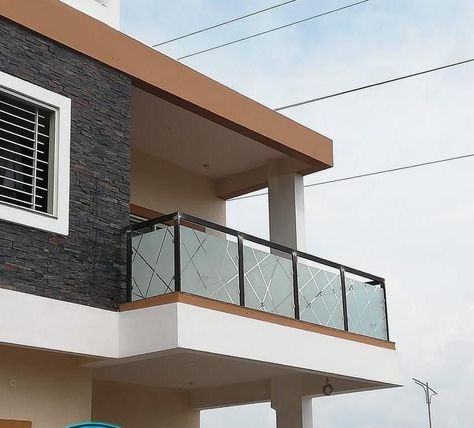 Modern & Latest Balcony Glass Railing Design | Decorate Your Balcony Like This | Home Decor Ideas Balcony Railing Design Modern Glass, Balcony Glass Railing Design, Balcony Railing Design Modern, Glass Railing Design, Balcony Glass Design, Balcony Designs, Window Glass Design, Home Gate Design, Staircase Design Modern