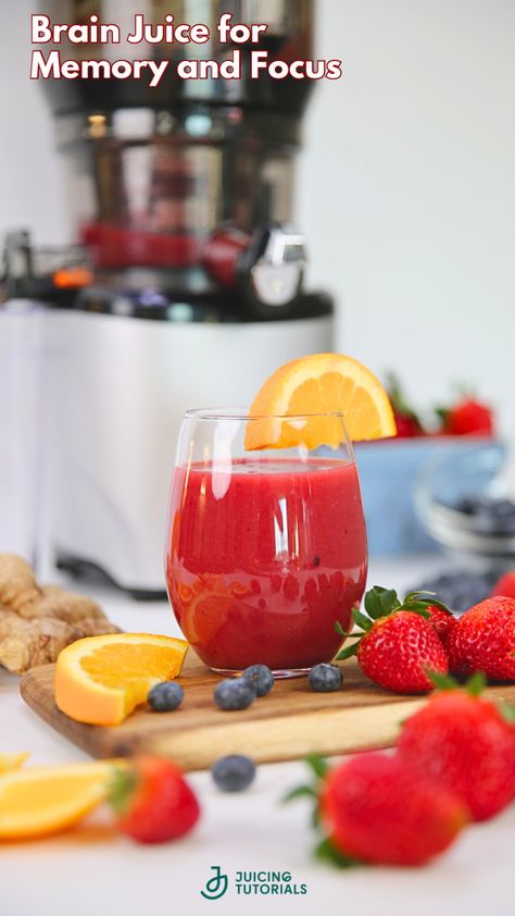 Unlock Your Brain’s Potential with this Memory and Focus Enhancer Juice! 🍓🍊🧠 Packed with the power of strawberries, blueberries, oranges, and ginger, this delicious blend is your key to a sharper memory and a healthier brain. 🍓 Strawberries are rich in antioxidants that help protect the brain from oxidative stress and inflammation, promoting better cognitive ... Inflammation Juice, Brain Juice, Healthy Juicing, Brain Boosting Foods, Vegan Soul Food, Healthy Juicer Recipes, Woman Health, Just Juice, Blueberry Juice