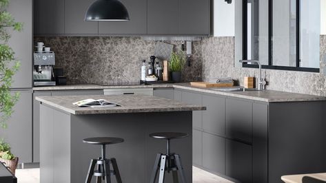 KUNGSBACKA Anthracite Kitchen - Black kitchen - IKEA Anthracite Kitchen, High Gloss Kitchen, Dark Grey Kitchen, Kitchen Tools Design, Handleless Kitchen, Scandinavian Kitchen, Grey Kitchens, Kitchen Doors, Kitchen Plans