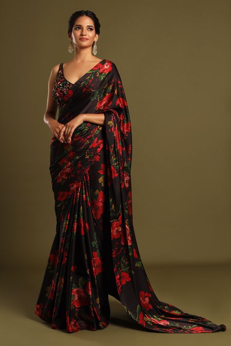 Black And Red Saree, Red Sarees, Digital Saree, Classic Saree, Floral Sarees, Red Sari, Dresses Traditional, Eternal Beauty, Indian Dresses Traditional