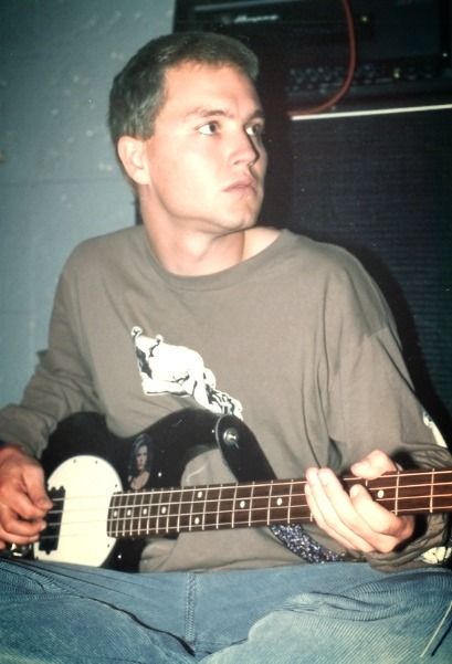 Blink 182 Tom Delonge, Blink 182 Tom, Mark Hoppus, 90s Punk, Tom Delonge, Punk Bands, The Amazing World Of Gumball, Blink 182