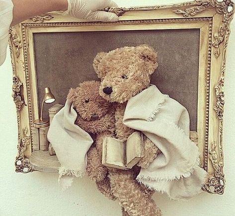 Woschtala Cute Picture Frames, Teddy Bear Crafts, Koti Diy, Unique Picture Frames, Picture Frame Crafts, Baby Art Projects, Decoration Shabby, Picture Frame Decor, Bear Crafts